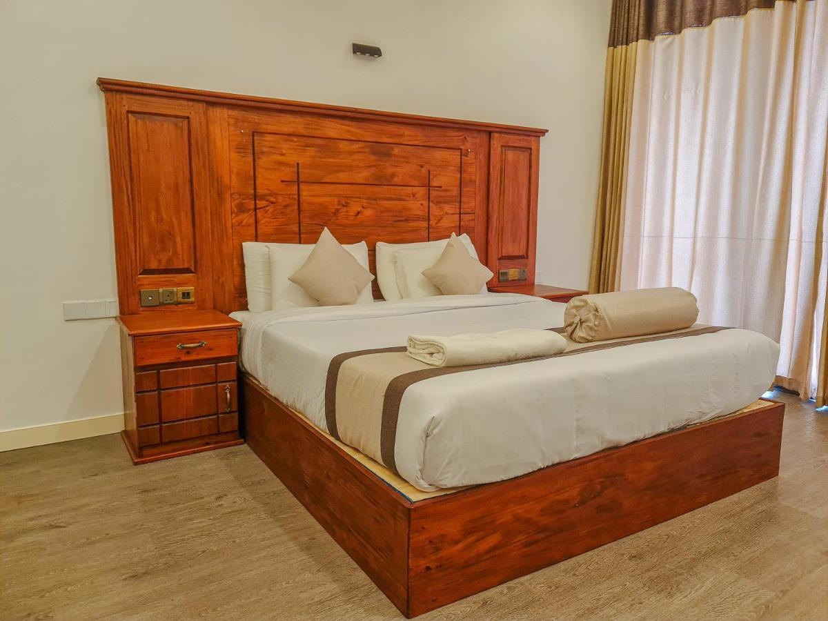 Top Rich Hotel Nuwara Eliya Extérieur photo